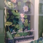 Vitrine papier peint nénuphar little greene