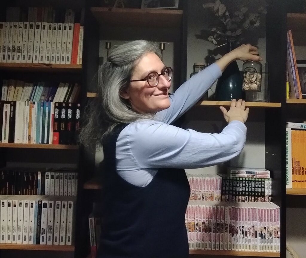 photo Sandrine ARNAUD en séance de rangement